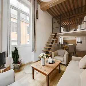 Appartement Guestready - Magnificent Duplex Canut Hypercentre, Lyon