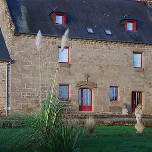Au Domaine De Hébergement de vacances Rimou