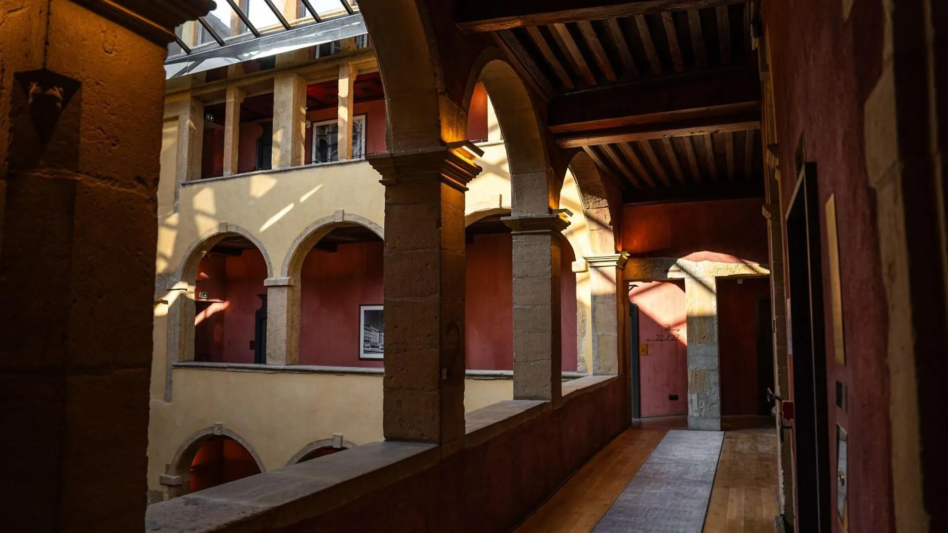 Cour Des Loges Lyon, A Radisson Collection Hotel 5*, Lyon Frankreich