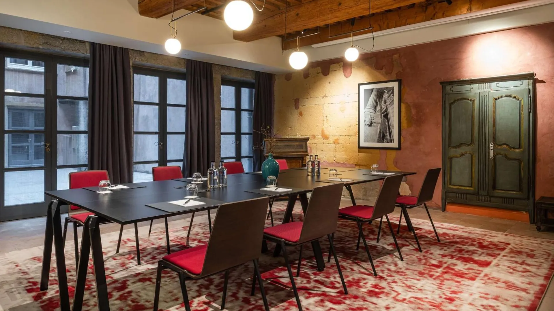 Cour Des Loges Lyon, A Radisson Collection Hotel Lyon
