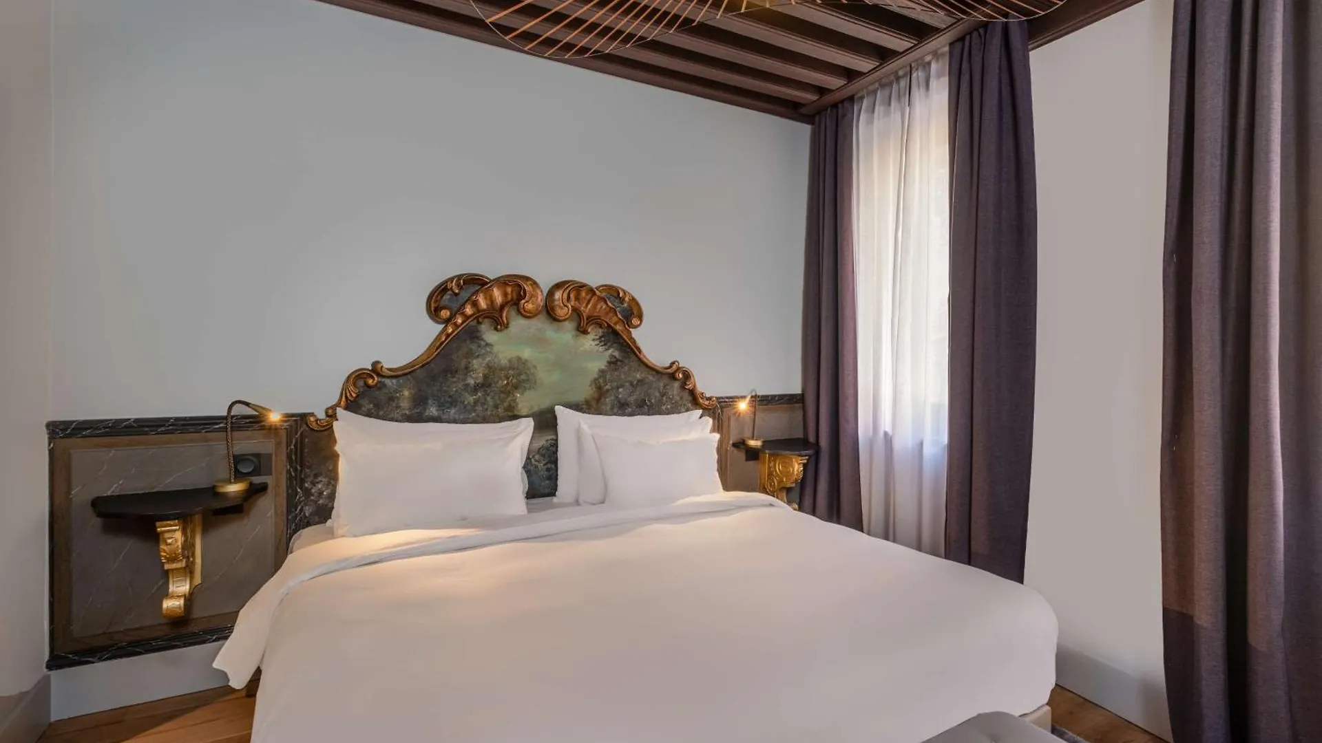 Cour Des Loges Lyon, A Radisson Collection Hotel