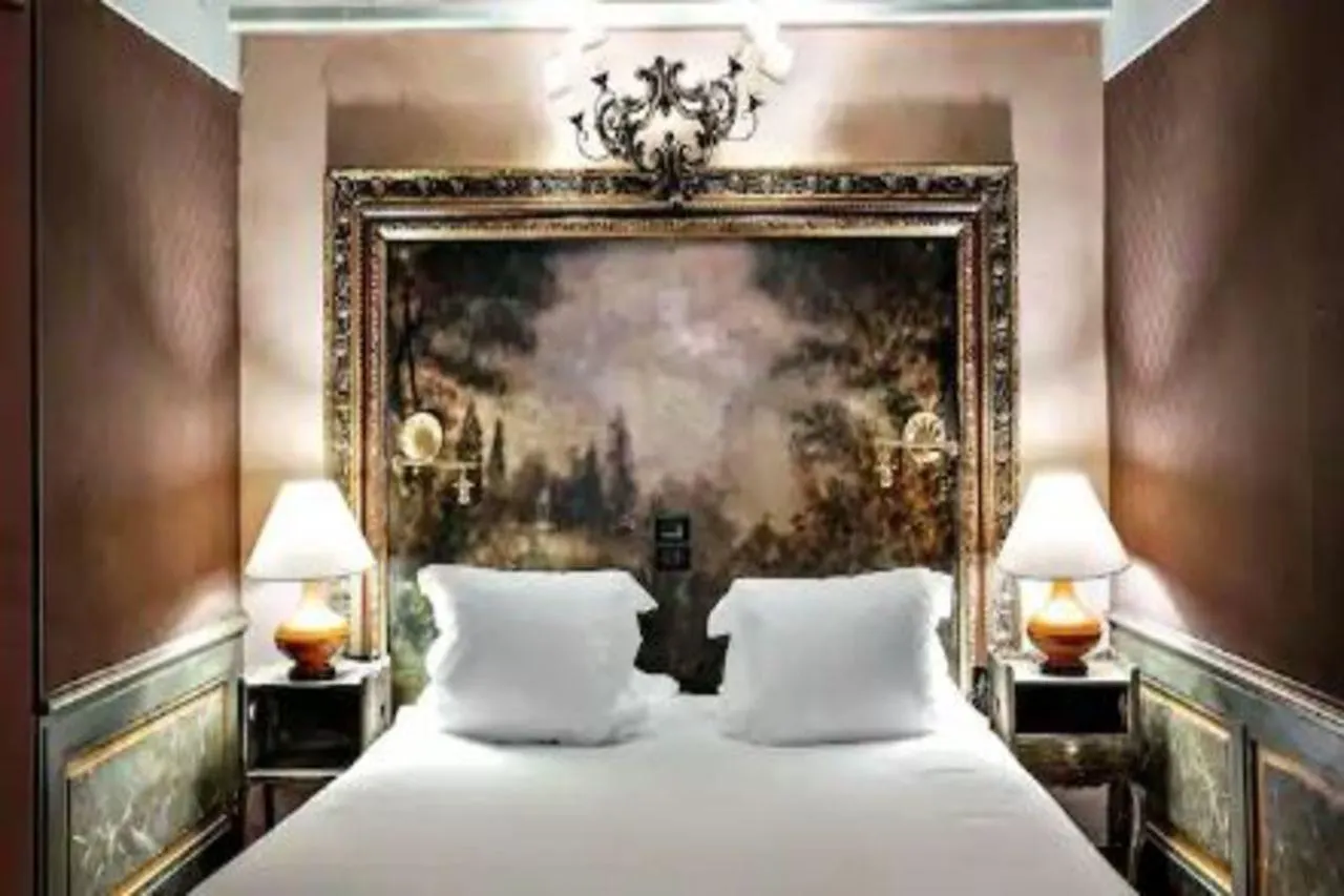 Cour des Loges Lyon, a Radisson Collection Hotel Lyon