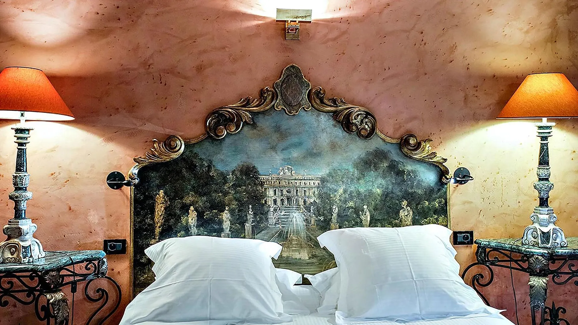 Cour Des Loges Lyon, A Radisson Collection Hotel France
