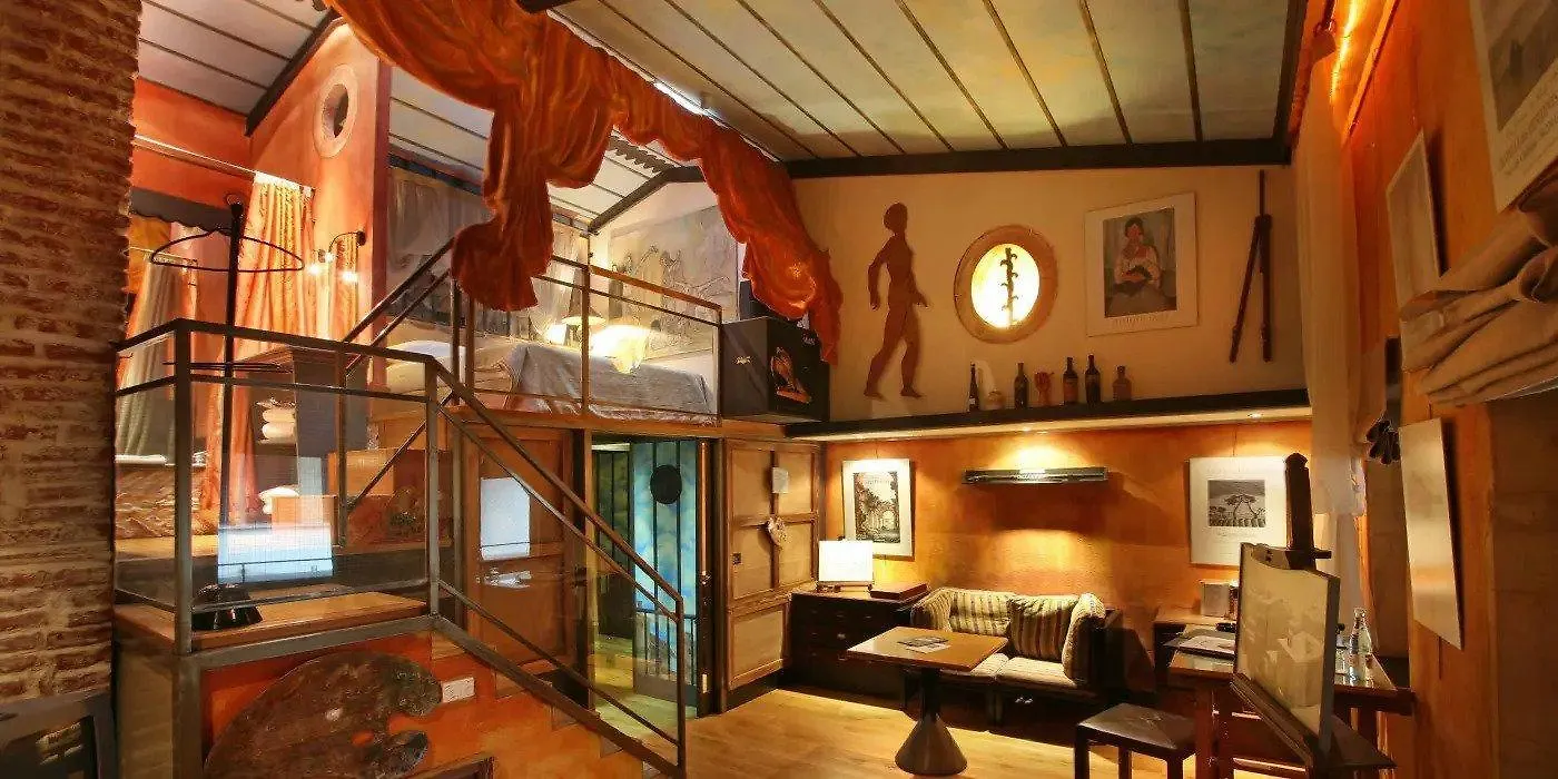 Cour des Loges Lyon, a Radisson Collection Hotel