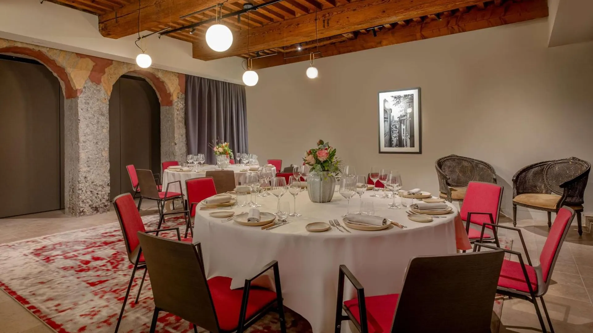 Cour Des Loges Lyon, A Radisson Collection Hotel