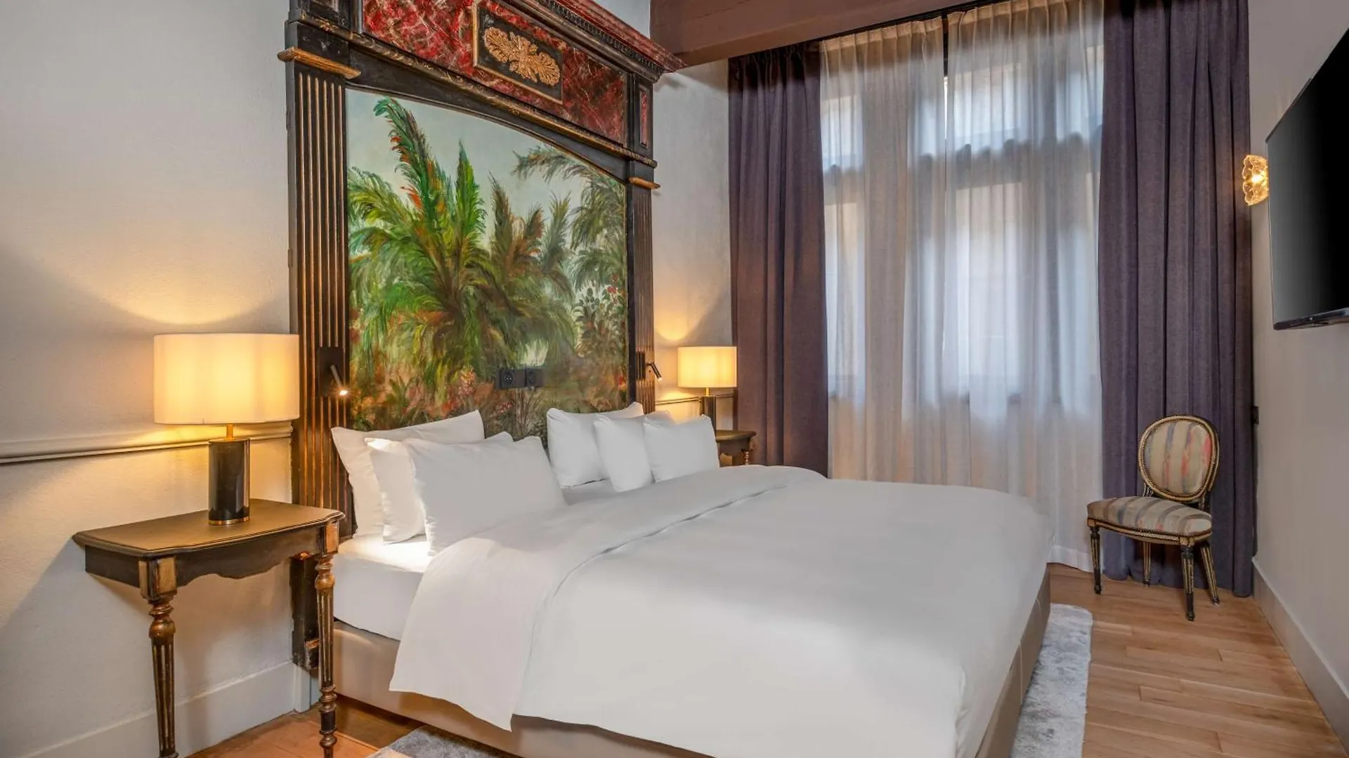 Cour des Loges Lyon, a Radisson Collection Hotel